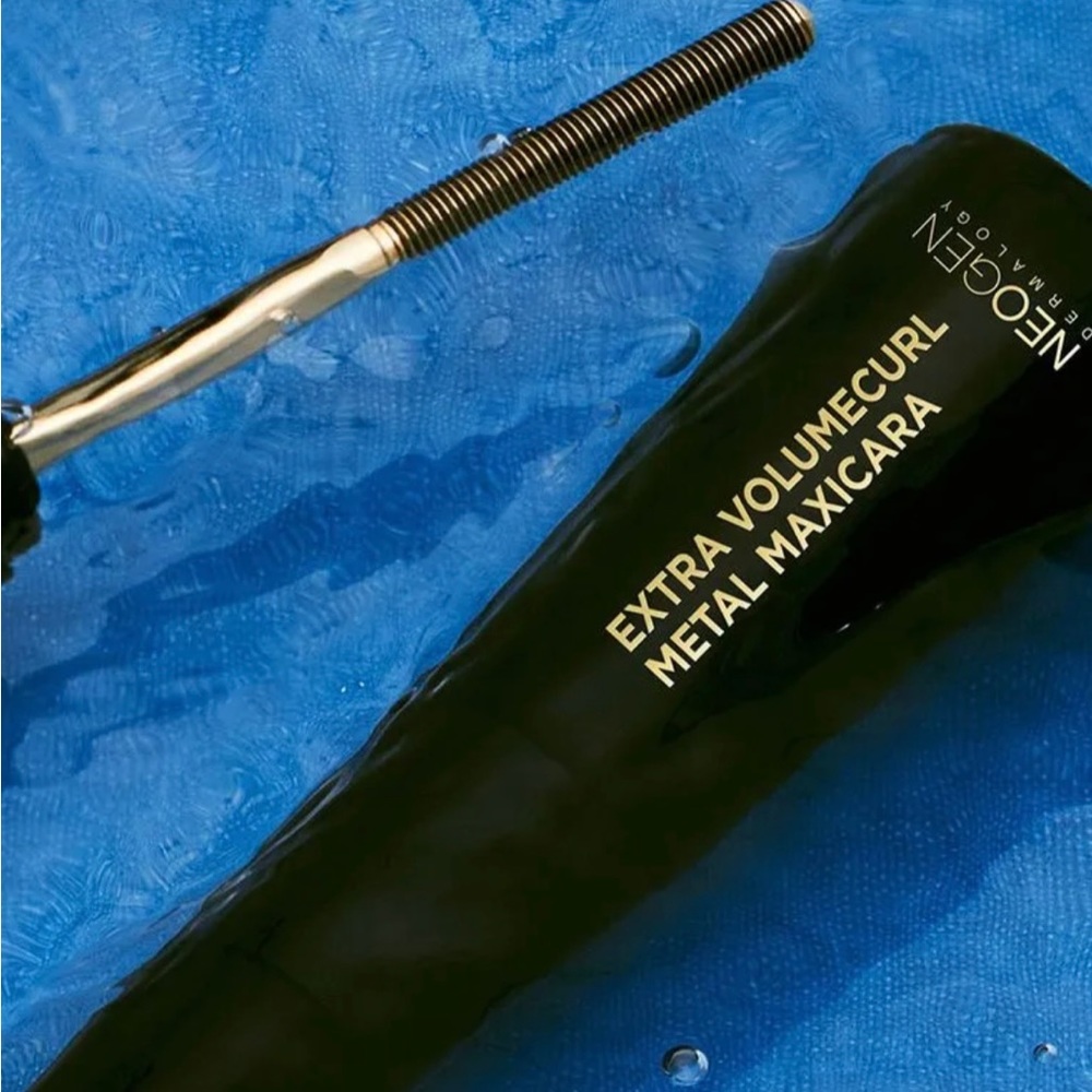 2BLK- Extra Volume Metal Brush 32 hours Lasting Mascara Bundle